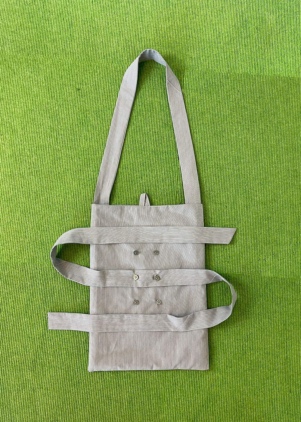 Tie Bag • gray stripe